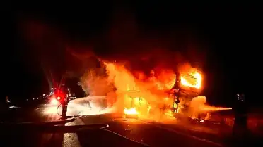 Denizli'de Otobüs Kazası: 8 Kişi Hayatını Kaybetti, 9 Aylık Bebek Korunmaya Çalışılmış