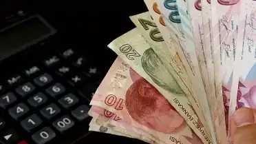 Emekli Maaşı Zammı Beklentileri ve En Düşük Maaş Uygulaması Masada