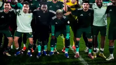 Esenler Erokspor ve Çorum FK, Süper Lig'e Yükselme İçin Sahaya Çıktı