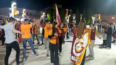 Galatasaray'ın 26. Şampiyonluğu Selendi'de Coşkuyla Kutlandı