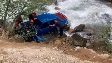 Giresun'da Trafik Kazası: 2 Kişi Hayatını Kaybetti, 1 Yaralı