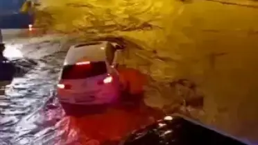 Hatay'ın Reyhanlı İlçesinde Sağanak Yağış Sular Bastı