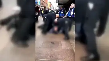 İrlanda'da Polis Müdahalesi Sonucu Bir Kişi Hayatını Kaybetti