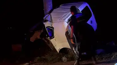 Isparta'da Elektrik Direğine Çarpan Araçta 2 Kişi Hayatını Kaybetti