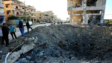 İsrail Lübnan'a Saldırdı: 15 Ölü