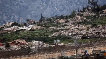 İsrail Ordusu, Lübnan'ın Güneyindeki Yerleşim Yerlerini Harabeye Çevirdi: "Burası Tampon Bölge Değil, Ölü Bölge"
