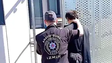İzmir'de 58 Yıl Hapis Cezasıyla Aranan Firari Zanlı Yakalandı