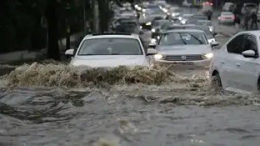 Karadeniz İçin Kuvvetli Yağış ve Sel Uyarısı