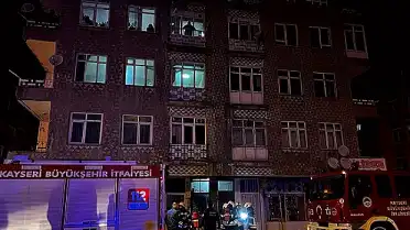 Kayseri'de 4 Katlı Binanın Bodrumunda Yangın Çıktı