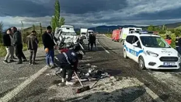 Kayseri'de Trafik Kazası: 1 Kişi Hayatını Kaybetti, 2 Kişi Yaralandı