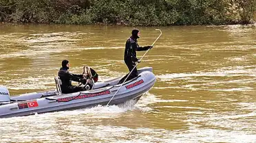 Kelkit Çayı'nda Kaybolan Gençler İçin Arama Kurtarma Çalışmaları 3. Gününde Devam Etti