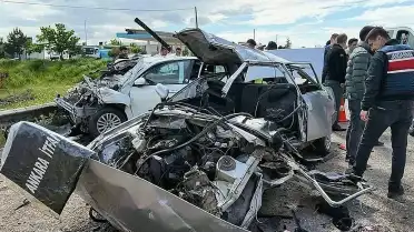 Kırıkkale'deki Feci Kazada Hayatını Kaybeden 3 Kişi Toprağa Verildi