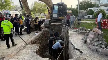 Konya'da Göçük Altında Kalan 2 İşçi Kurtarıldı