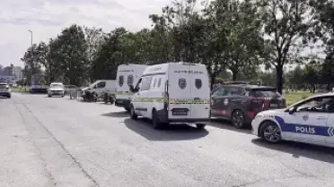 Küçükçekmece'de Çalıntı Motosikletli Suikast Girişimi Polis Tarafından Engellendi