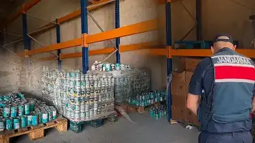 Kurban Bayramı Öncesi Soke'de Tarihi Geçmiş Gıdalara Sahte Etiket Baskısı Skandalı: 4,5 Milyon TL Değerinde Ürün Ele Geçirildi