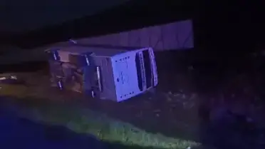 Malatya-Kayseri Karayolunda Midibüs Devrildi: 27 Taraftar Yaralandı