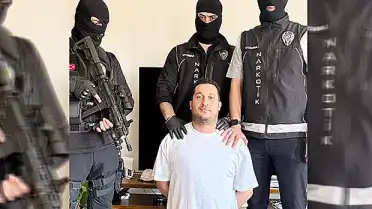 MİT, Interpol-Europol Tarafından Aranan Uyuşturucu Zanlısını İstanbul'da Yakaladı