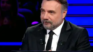 O.K. Gıda Zehirlenmesi Şüphesiyle Hastaneye Kaldırıldı
