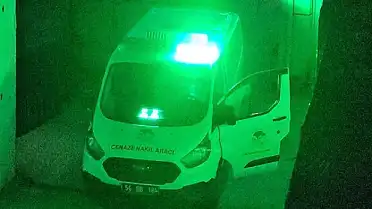 Otel Havuzunda Fenalaşan Kadın Hayatını Kaybetti