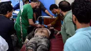 Pakistan'da Karakola Saldırı: En Az 14 Polis Hayatını Kaybetti