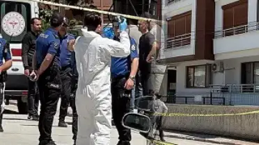 Parkta Kanlı Halde Bulunan Şüpheli: Anne ve Babasını Öldürdüğünü İtiraf Etti