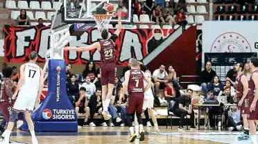 Parmos Bordo, Gaziantep Basketbol'u Mağlup Ederek Basketbol Süper Ligi'ne Yükseldi