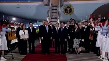 Trump, Çin Devlet Başkanı Xi Jinping ile Görüşmek Üzere Pekin'de