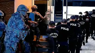 17 İlde Dev Dolandırıcılık Operasyonu: 503 Şüpheli Yakalandı, 1 Milyar 135 Milyon TL İşlem Hacmi Tespit Edildi