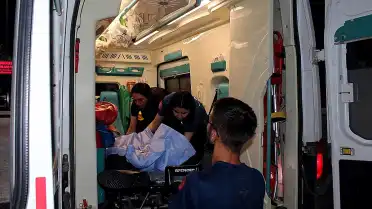Aksaray'da Parkta Biber Gazlı ve Bıçaklı Saldırı: 17 Yaşındaki T.K. Ağır Yaralandı