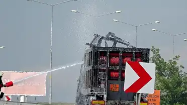 Aksaray'da TIR'da Çıkan Yangın Ormana Sıçradı