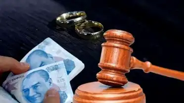 Anayasa Mahkemesi Süresiz Nafaka Düzenlemesini İptal Etti
