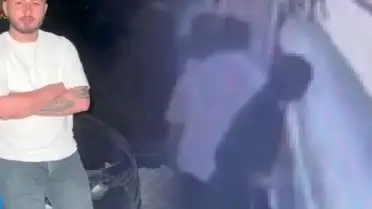 Beylikdüzü Metrobüs Durağında 'Yan Bakma' Tartışmasında Genç Hayatını Kaybetti