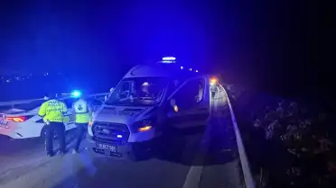 Bursa'da Otoyolda Tır ve Cipin Çarptığı Yaya Yaşamını Yitirdi