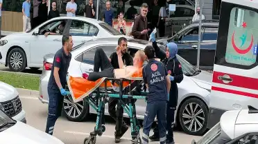 Bursa'da Trafik Tartışmasında 5 Kişi Gözaltına Alındı, 1 Polis Memuru Yaralandı
