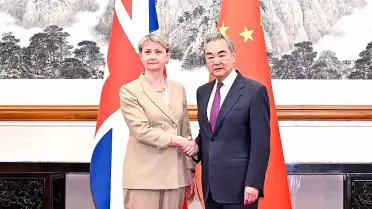 Çin ve İngiltere Stratejik Diyalog Toplantısı Beijing'de Yapıldı
