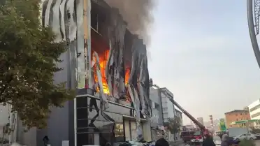 Dilovası'ndaki Fabrika Yangını Soruşturmasında Belediye Başkan Yardımcısı Dahil 8 Kişi Gözaltında