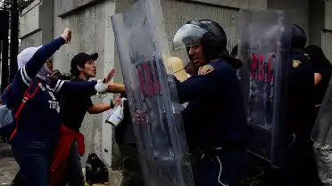 Dünya Kupası Maçı Öncesinde Stadyum Dışında Çatışma: Çok Sayıda Gözaltı