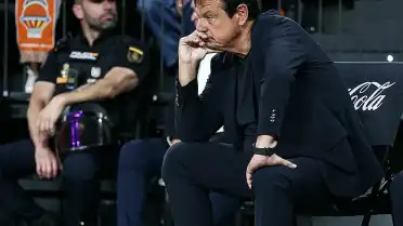Ergin Ataman Hakem Kararlarına Tepki Göstererek Basın Toplantısını Terk Etti