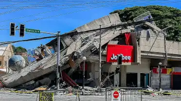 Filipinler'de 7,8'lik Deprem: Can Kaybı 32'ye Yükseldi