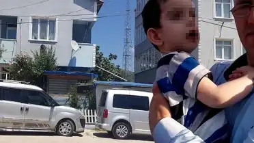 Kocaeli'nde Baba S.A. Ölü Bulundu, SMA Hastası Oğlu Yoğun Bakımda