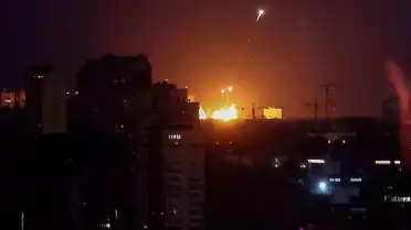 Rusya'dan Kiev'e Hava Saldırısı: Siviller Metro İstasyonlarına Sığındı
