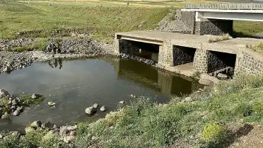 Şanlıurfa'da Derede Boğulma Tehlikesi Geçiren Çocuk Hayatını Kaybetti