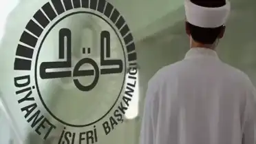 Diyanet İşleri Başkanlığı Cuma Hutbesinde Kutsal Değerlerin Mizah Yoluyla Alınmasına Dikkat Çekti