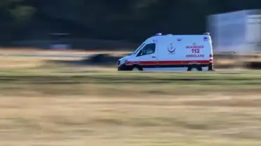 Hakkari'de Ambulans Çarpması Sonucu 10 Yaşındaki Çocuk Yaşamını Yitirdi