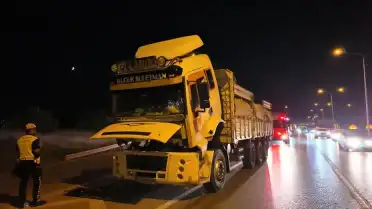 İnegöl'de Freni Patlayan Kamyon Polis Müdahalesiyle Durduruldu