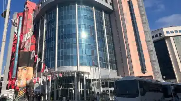 İş Adamı T.K.'dan İzmit Belediye Başkanı F.K.H.'ye Altın Borç İddiası