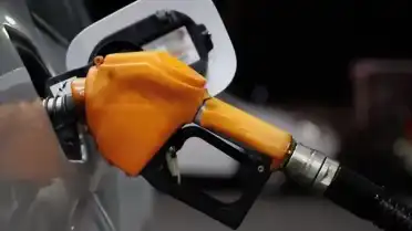 Küresel Petrol Arzındaki Riskler Akaryakıt Fiyatlarını Artırıyor: Benzine ve Motorine Zam Beklentisi