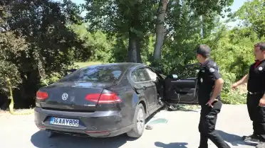 Malatya Darende'de Otomobilin Ağaca Çarpması Sonucu 2 Kişi Yaşamını Yitirdi, 4 Kişi Ağır Yaralandı