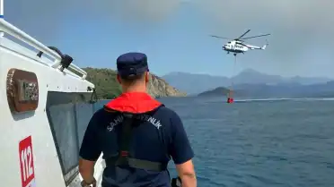Muğla Fethiye'deki Orman Yangınında Sahil Güvenlikten Deniz Desteği