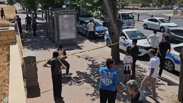 Şanlıurfa'da Boşanma Aşamasındaki Eşini Durakta Vuran A.D. Tutuklandı, E.D. Yaşamını Yitirdi